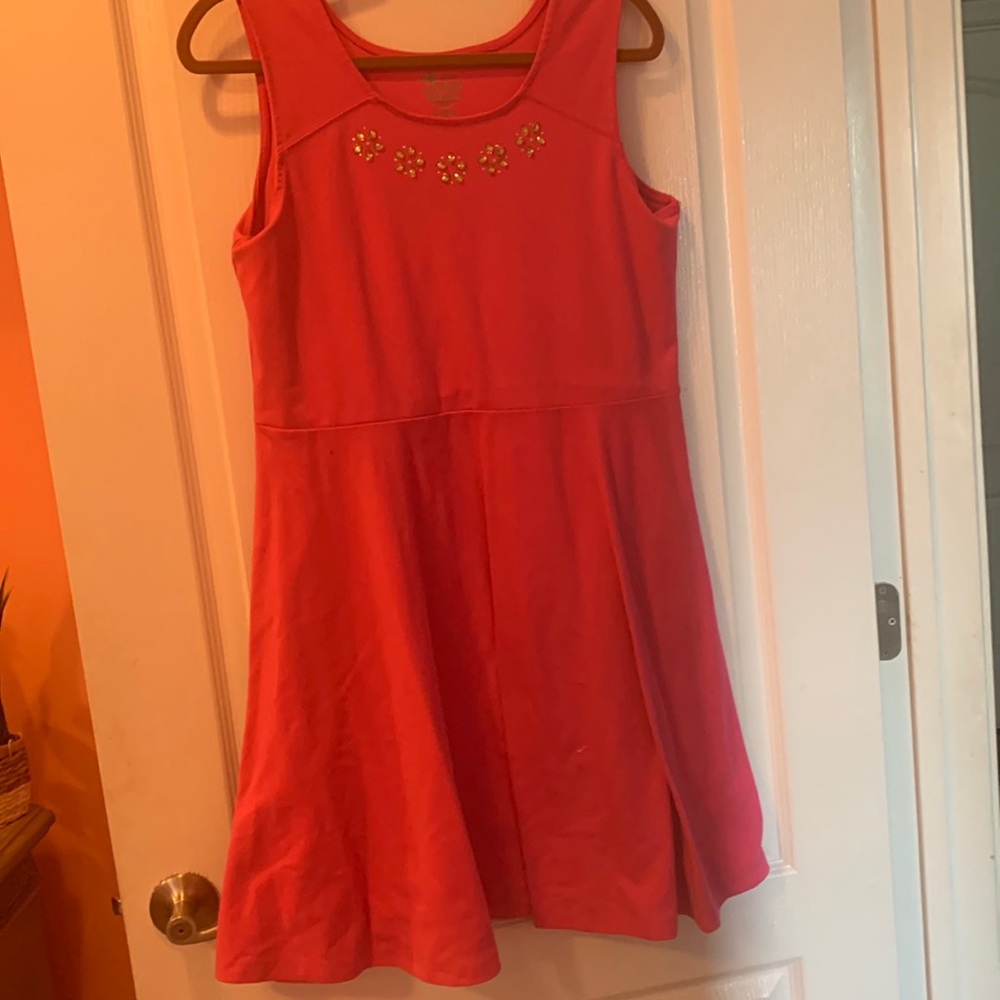 pink dress